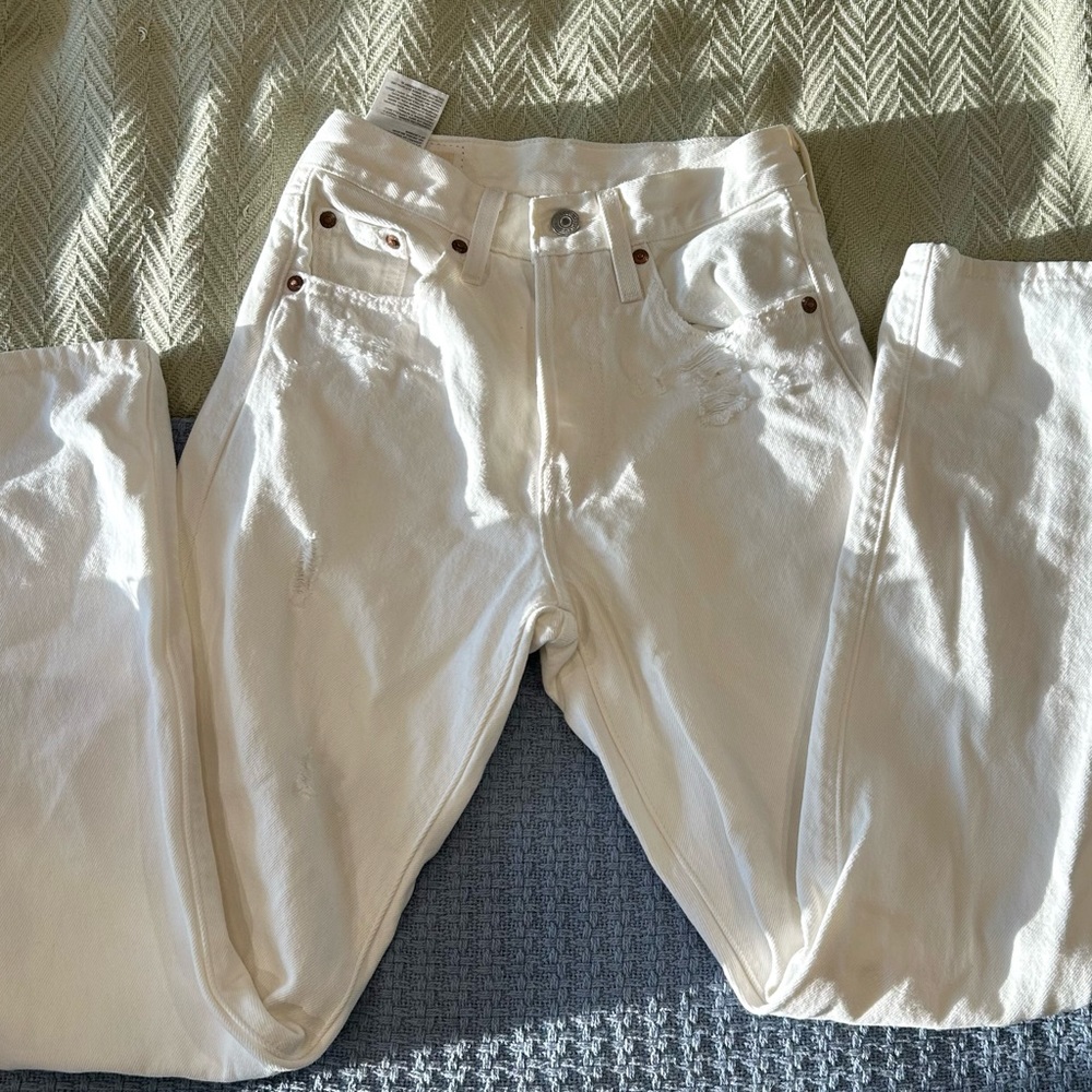 Like new cream 501 skinny Levi’s